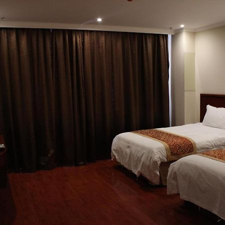 Greentree Inn Shenyang Shengjing Hospital Shenyang Liaol Road Business Hotel Екстер'єр фото